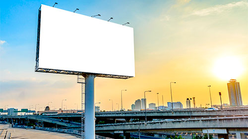 Рекламаные щиты изготавливаются из металла Использование металла в рекламе